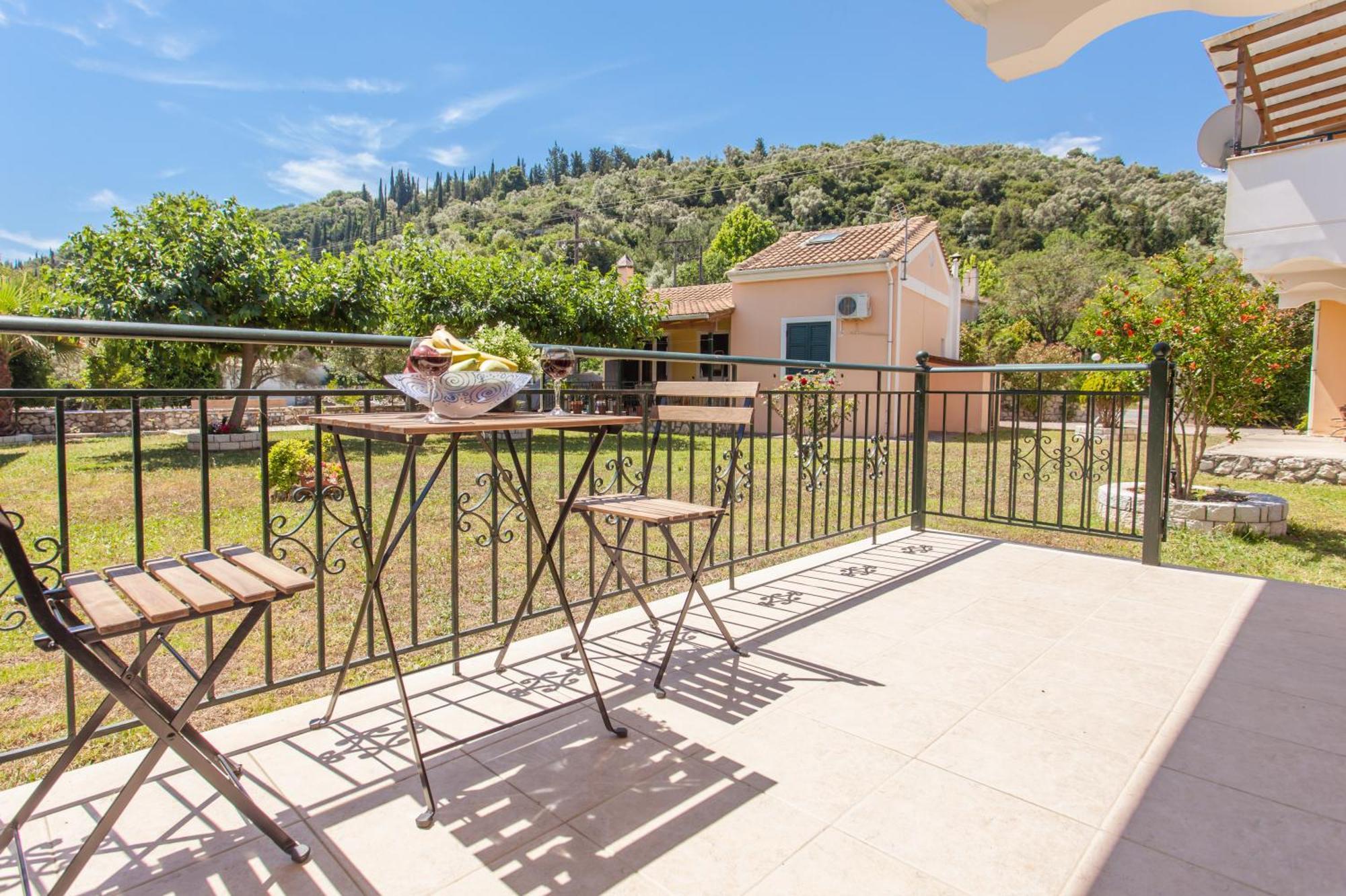 Cozy Apartments In City'S Suburbs Lefkada City Exterior photo